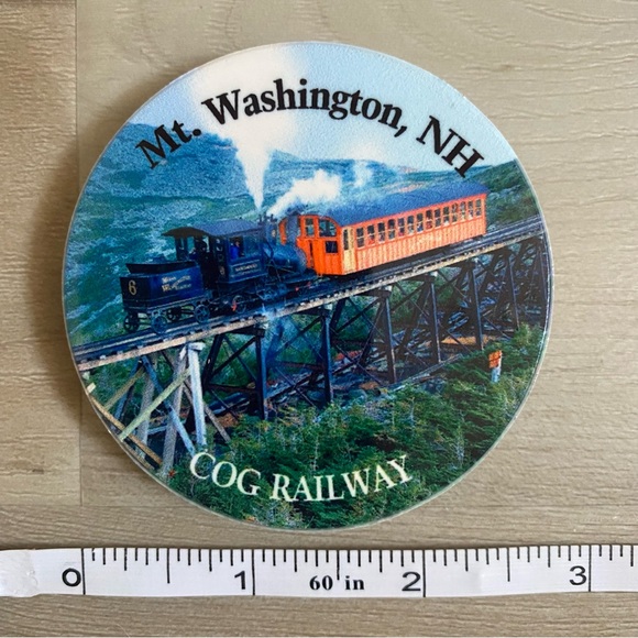 🔶 {4/$12} Mt. Washington N.H. Cog Railway Souvenir Fridge Magnet - Picture 4 of 6
